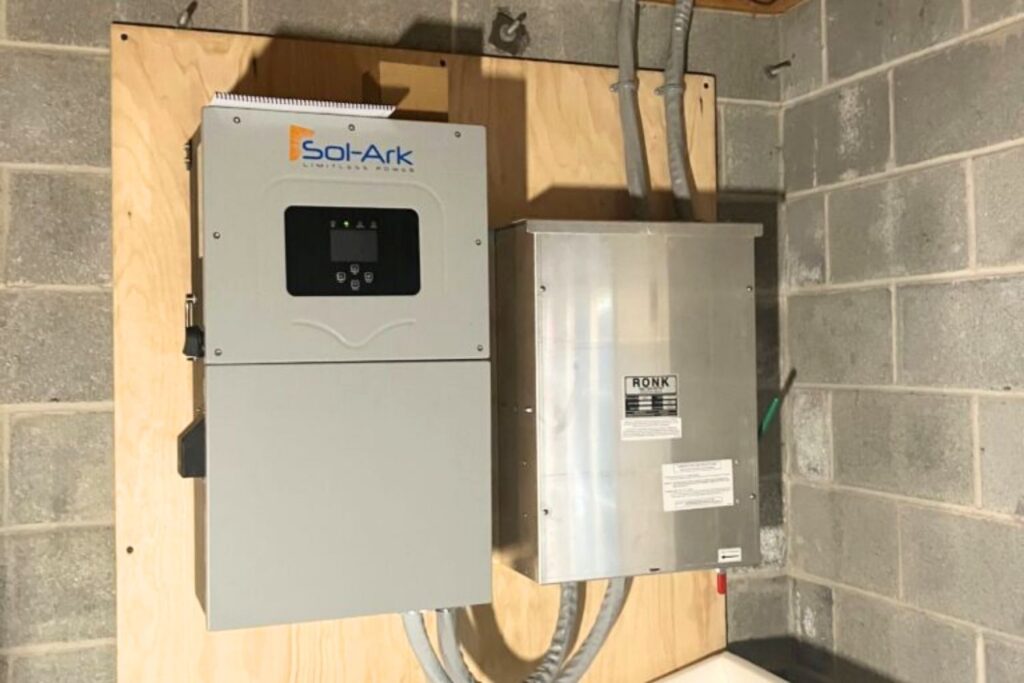 how many kWh does a house use
